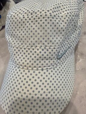 Nike White Cap with Gray Polka Dots and Gray Swoosh